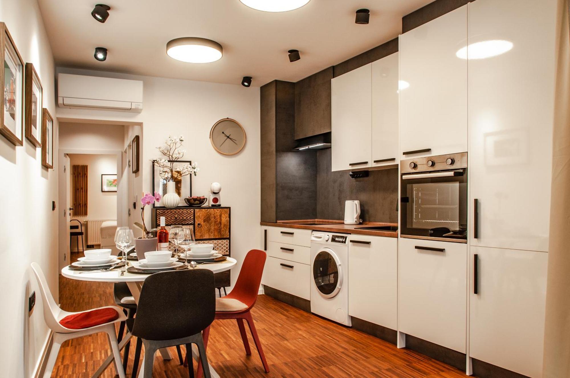 Six In The City Apartment, Любляна Экстерьер фото